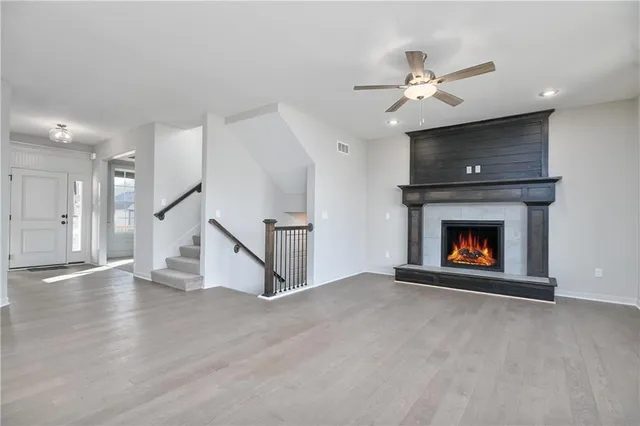 $649,950 | 6118 Lewis Drive, Shawnee, KS 66226