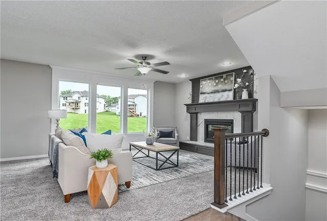 $649,950 | 6118 Lewis Drive, Shawnee, KS 66226