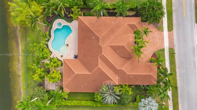 $2,299,900 | 15045 Southwest 37th Street, Davie, FL 33331