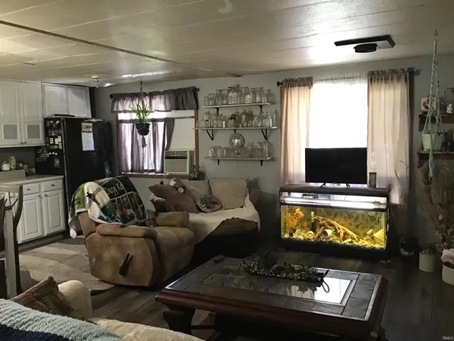 $125,000 | 2338 East Tanner Lane, Winamac, IN 46996