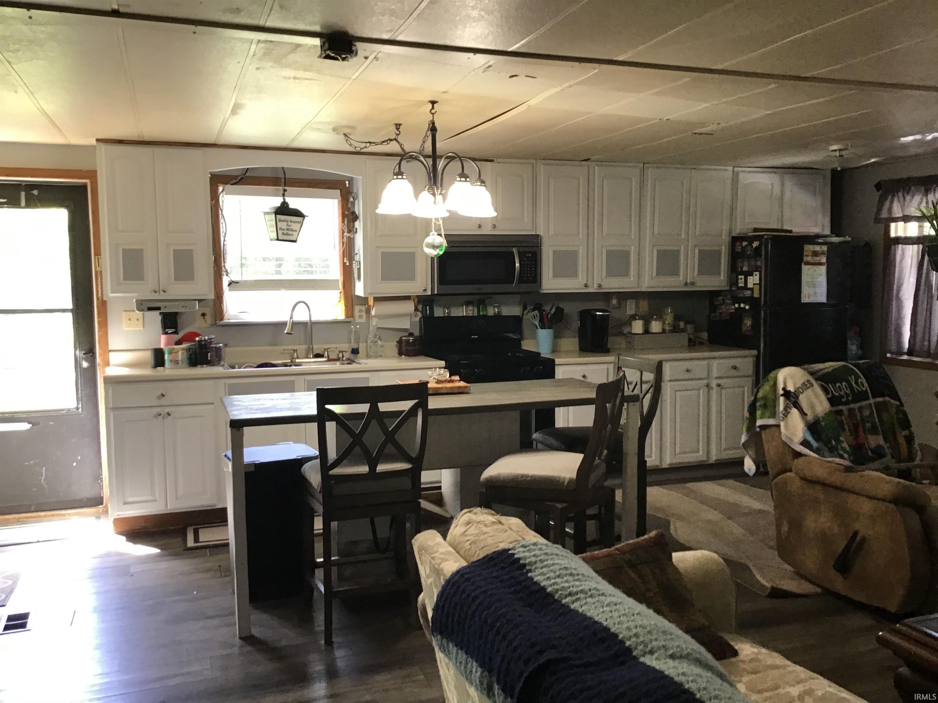 2338 East Tanner Lane Winamac, IN 46996 - Photo 12 of 23