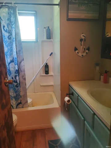 $125,000 | 2338 East Tanner Lane, Winamac, IN 46996