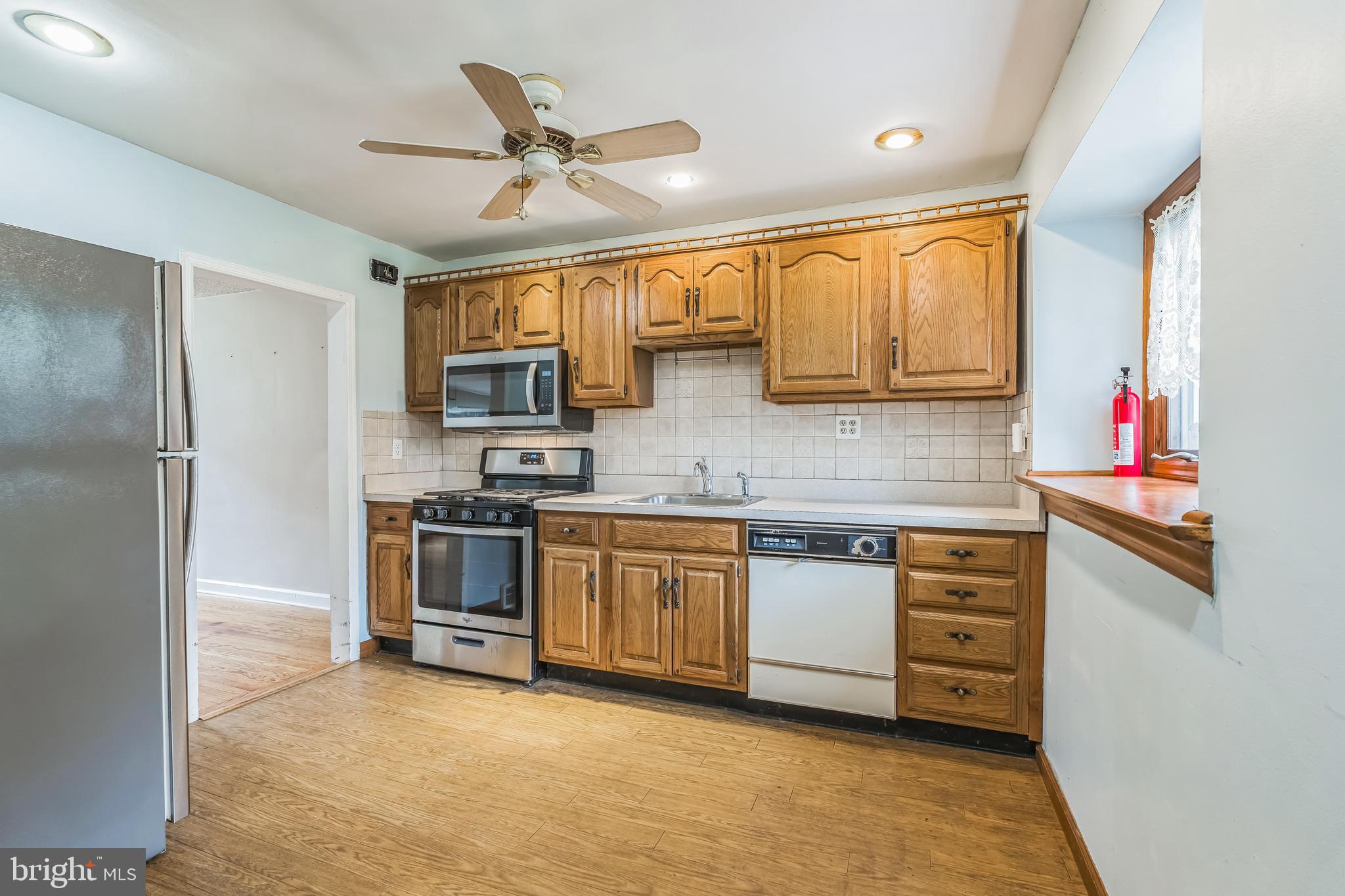 8600 Verree Road Philadelphia, PA 19115 - Photo 3 of 13 Virtually Staged