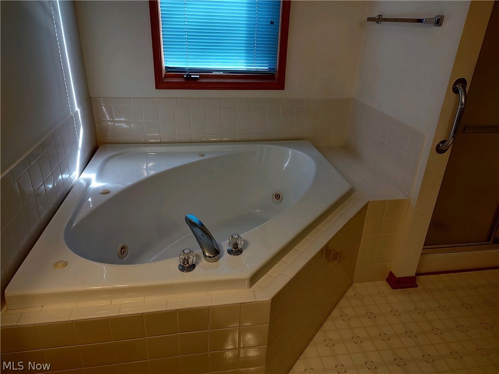 18378 Chillicothe Road Bainbridge, OH 44023 - Photo 20 of 34