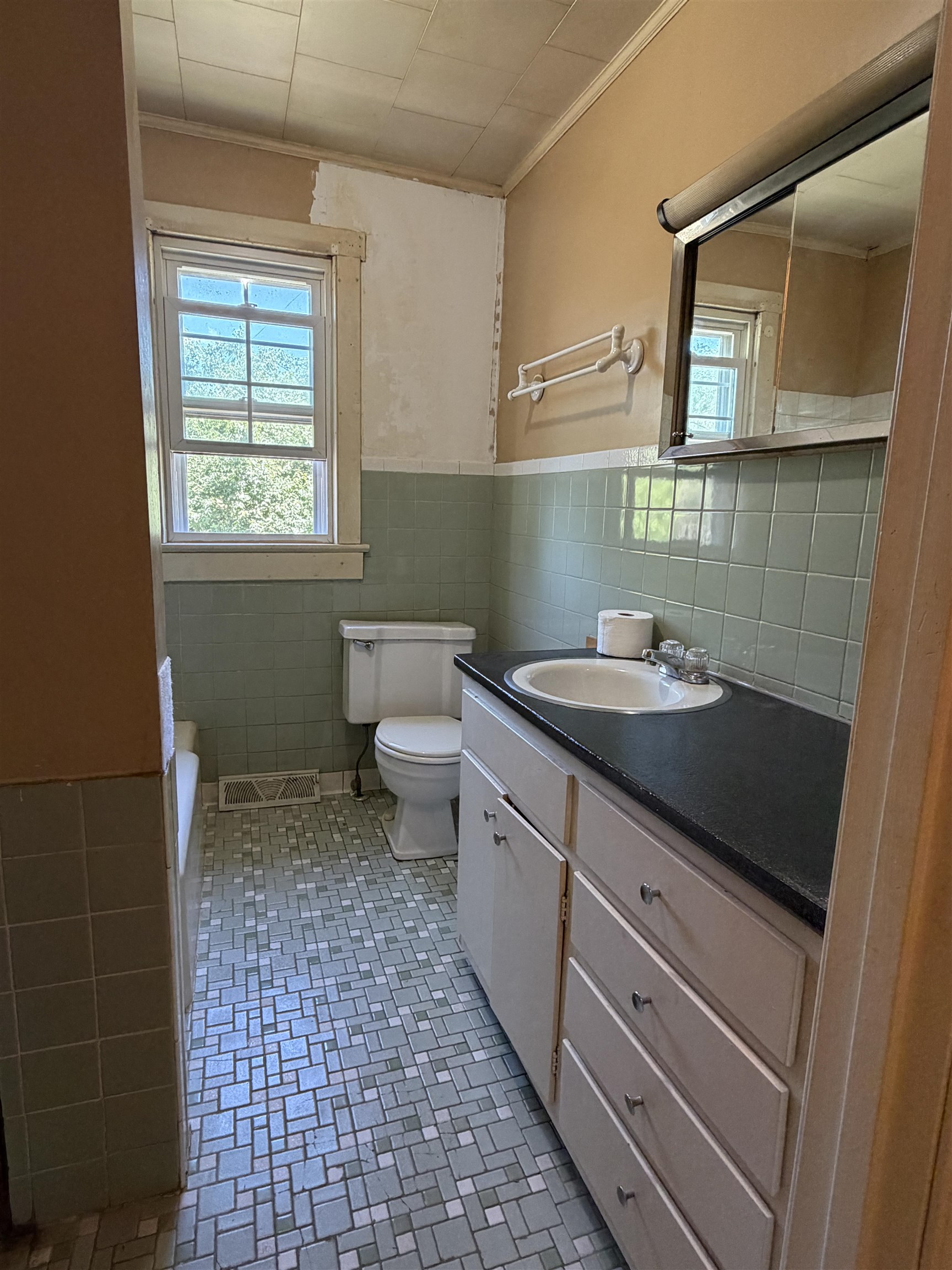 845 3rd Street Waynesboro, VA 22980 - Photo 15 of 31