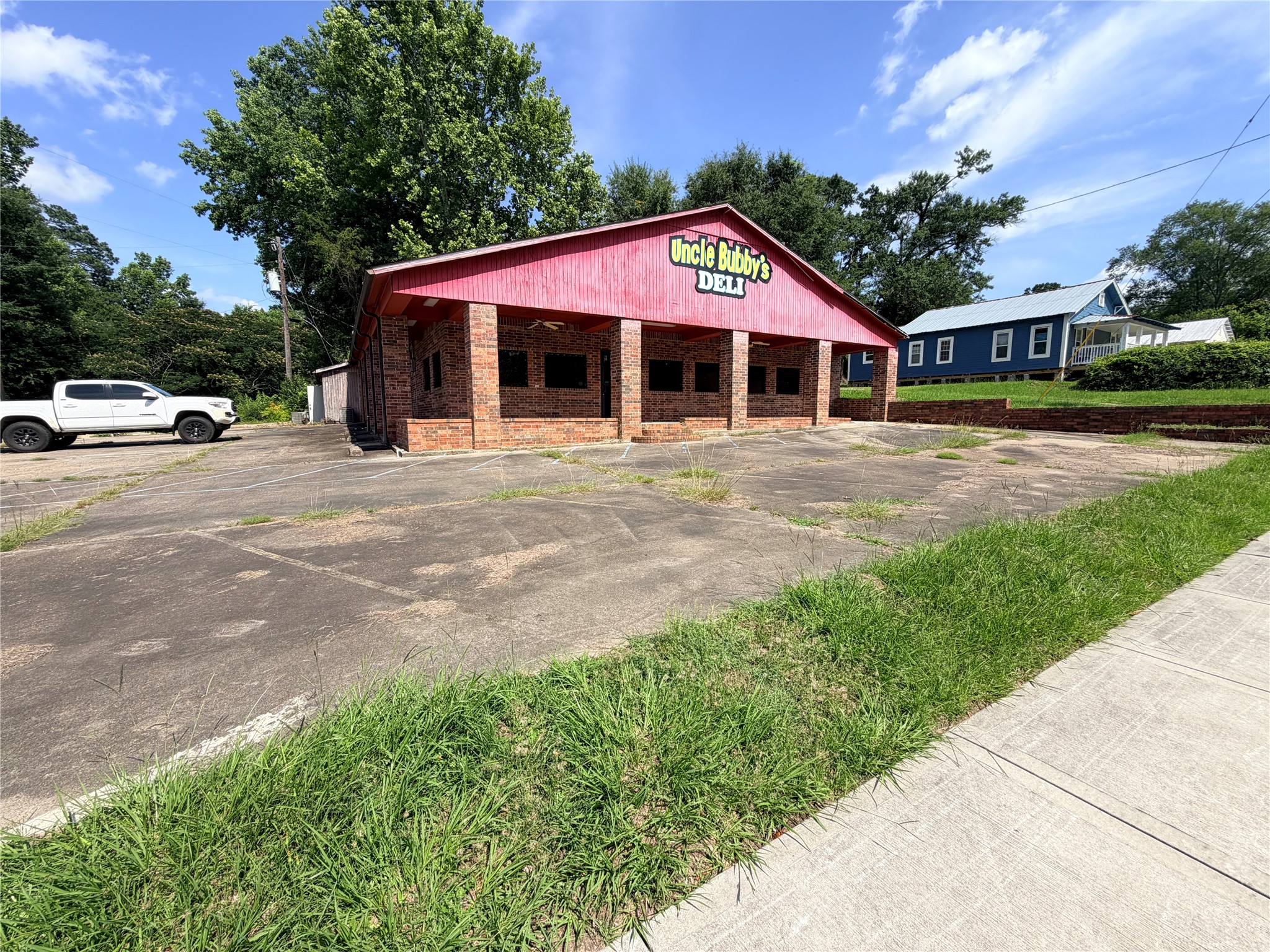 400 South Main Street Jasper, TX 75951 - Photo 1 of 25