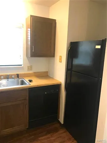 $850 | 69 Peachtree Lane, Fairview Heights, IL 62208