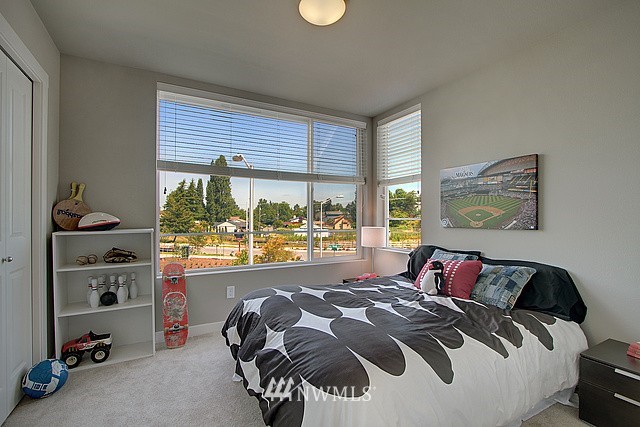852 Southwest 96th Place Seattle, WA 98106 - Photo 11 of 16 Gallery Image 11