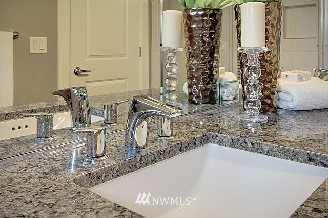 852 Southwest 96th Place Seattle, WA 98106 - Photo 12 of 16 Gallery Image 12