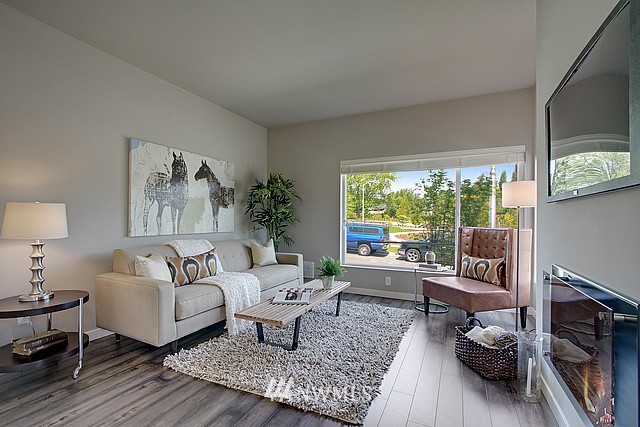 852 Southwest 96th Place Seattle, WA 98106 - Photo 5 of 16 Gallery Image 5