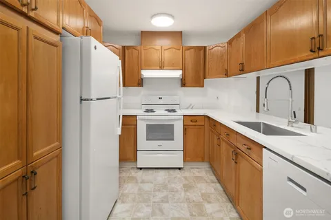 $410,000 | 1822 152nd Avenue Northeast, Unit E311, Bellevue, WA 98007