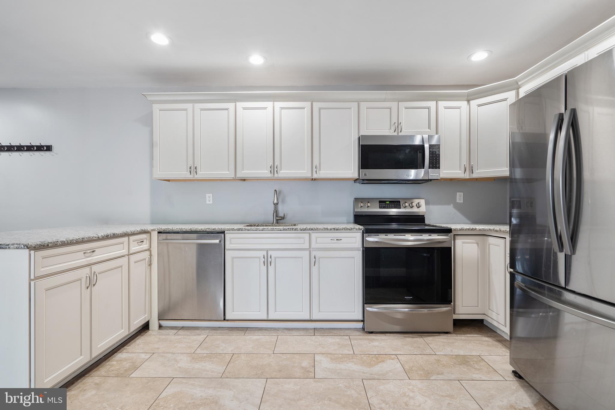 25 South Church Road, Unit 161 Maple Shade, NJ 08052 - Photo 5 of 23