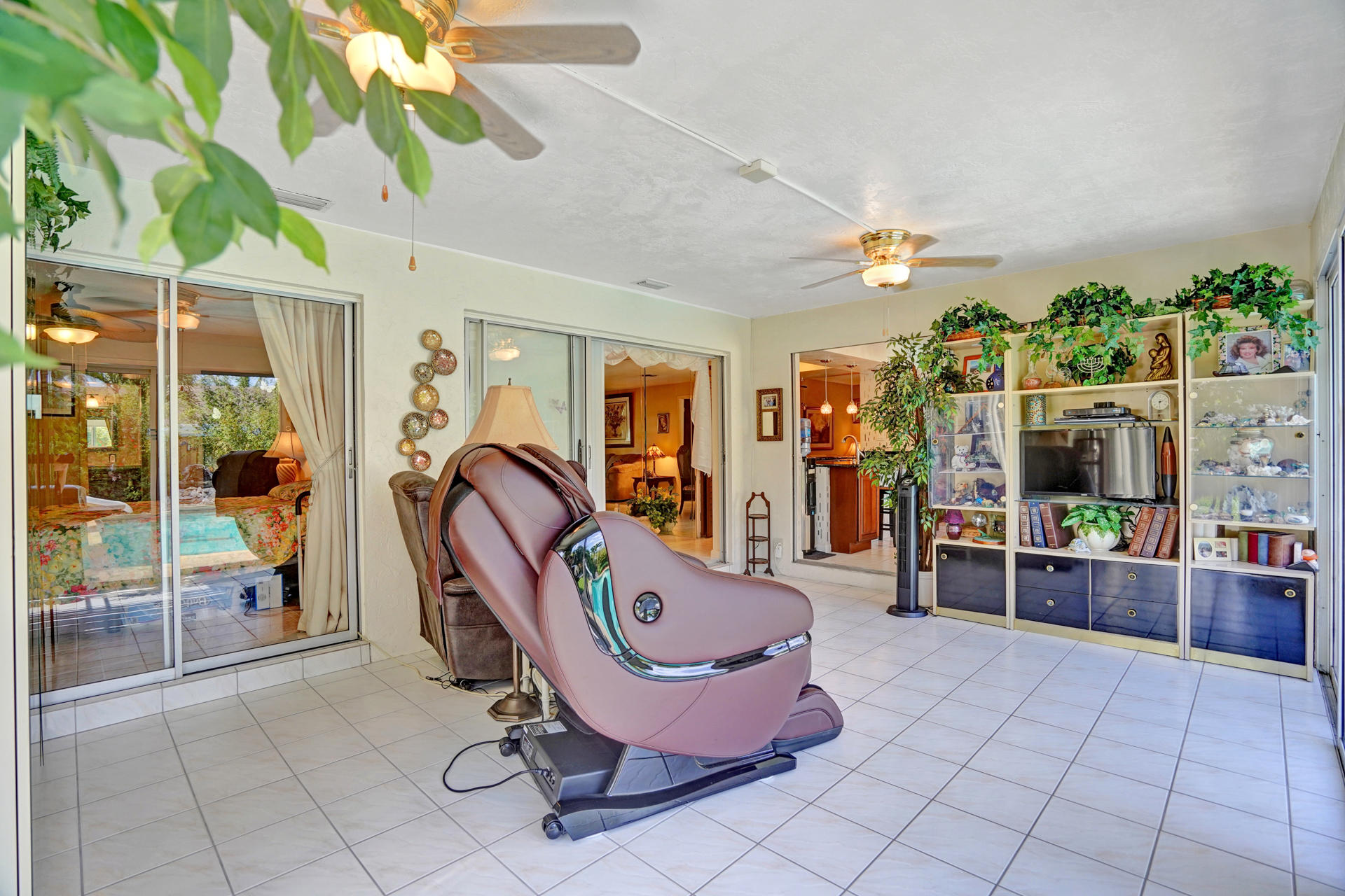 1521 Southwest 13th Drive Boca Raton, FL 33486 - Photo 24 of 45 DSC02018