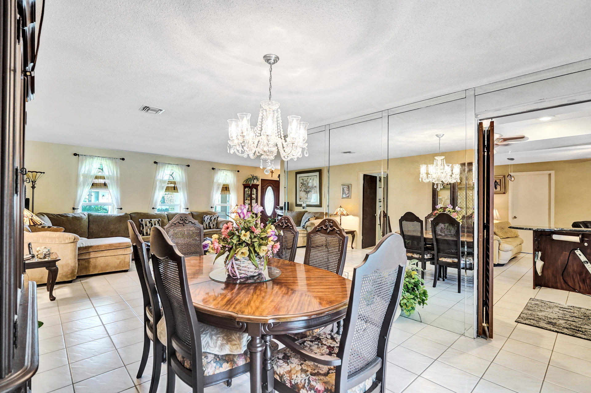 1521 Southwest 13th Drive Boca Raton, FL 33486 - Photo 27 of 45 DSC02035
