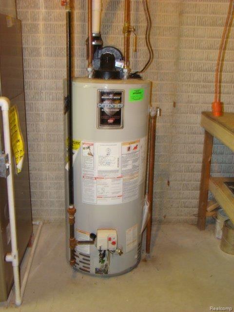 14495 Fulton Road Yale, MI 48097 - Photo 22 of 24 HW Heater