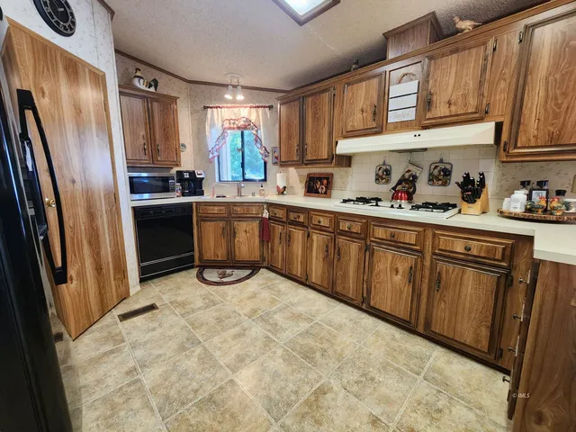 $320,000 | 340 South Washington Street, Independence, CA 93526