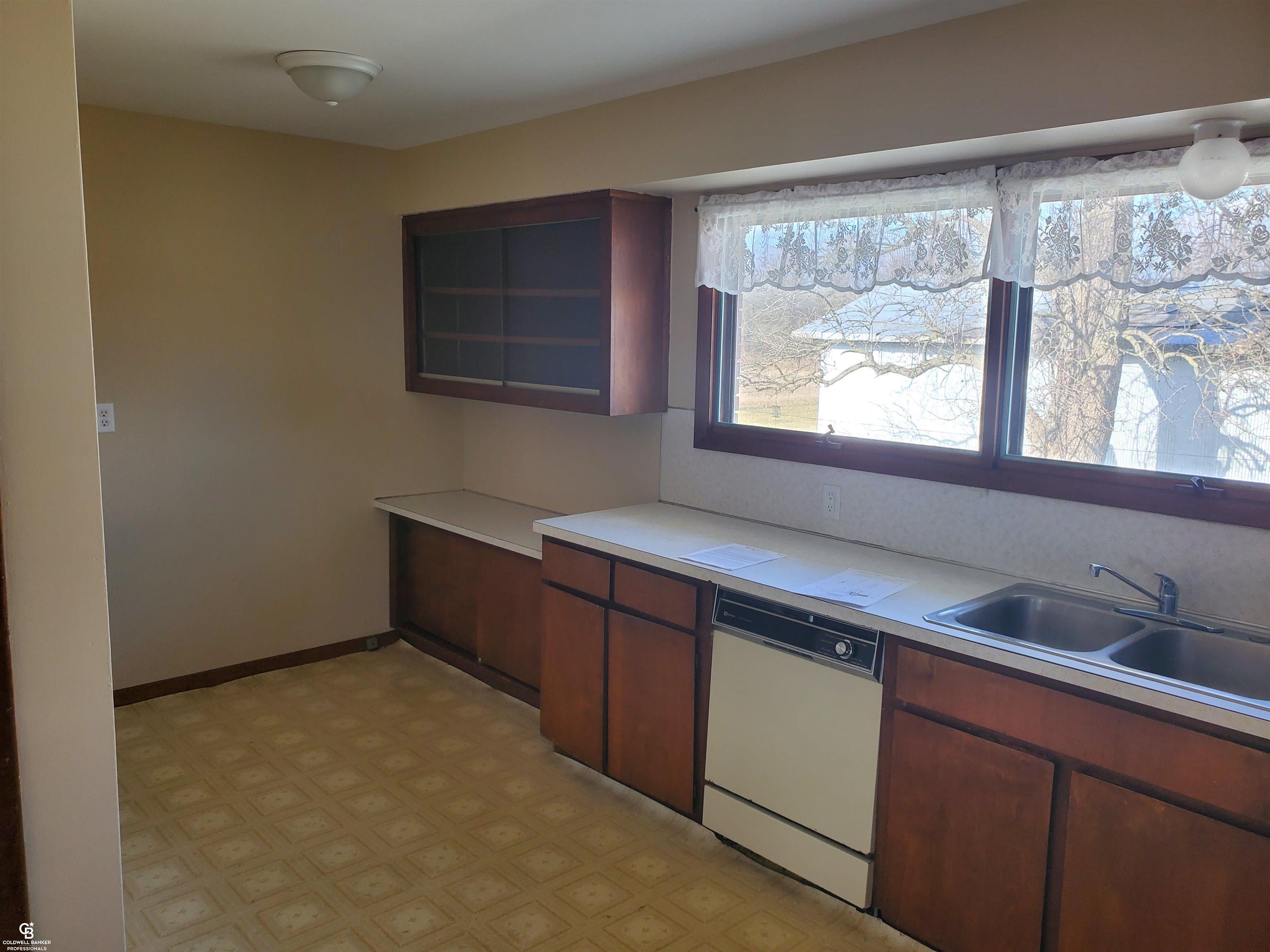 9840 Imlay City Road Avoca, MI 48006 - Photo 15 of 24 Kitchen 2