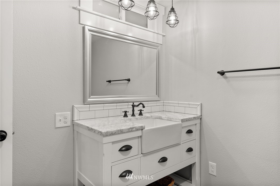 163 Fuller Road Salkum, WA 98582 - Photo 8 of 33 Gallery Image 8