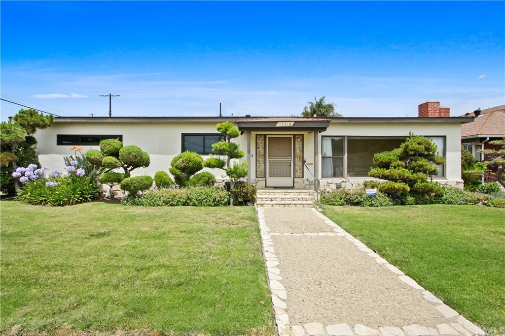 Welcome Home to 12319 Aneta St, Culver City, CA 90230- For Lease