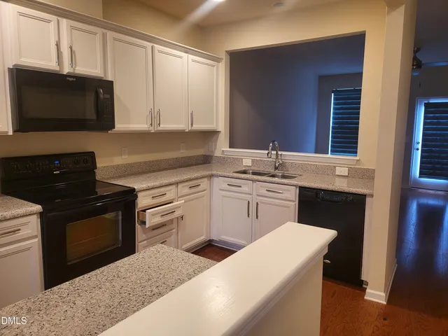 $1,700 | 100 Stratford Lakes Drive, Unit 265, Durham, NC 27713