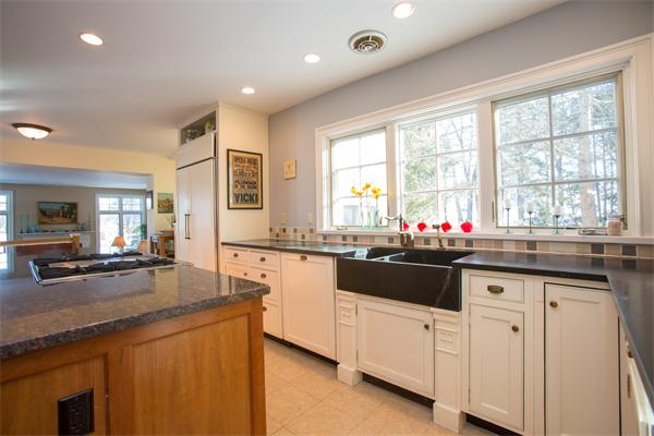 65 Lincoln Road Wellesley, MA 02481 - Photo 8 of 22