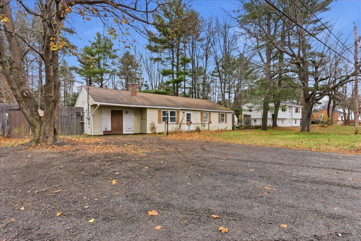 01-21 Wing St_Lisbon Falls_ME-32