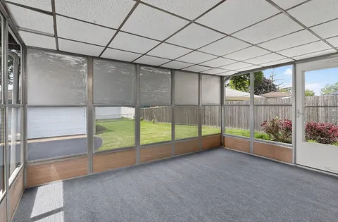 $469,000 | 924 Hillcrest Avenue, Elmhurst, IL 60126