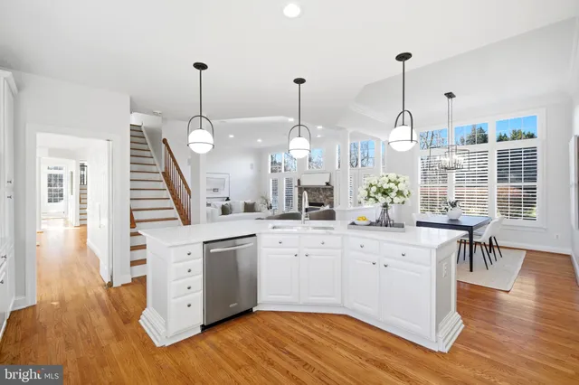 $1,799,900 | 11866 Timber Knoll Court, Herndon, VA 20170