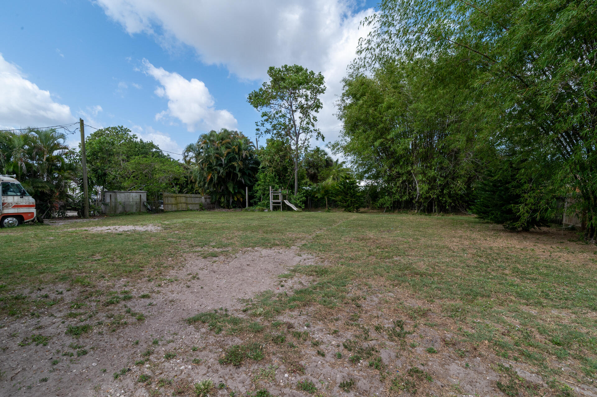 122 Ohio Road Lake Worth, FL 33467 - Photo 16 of 18 16 Rear 01