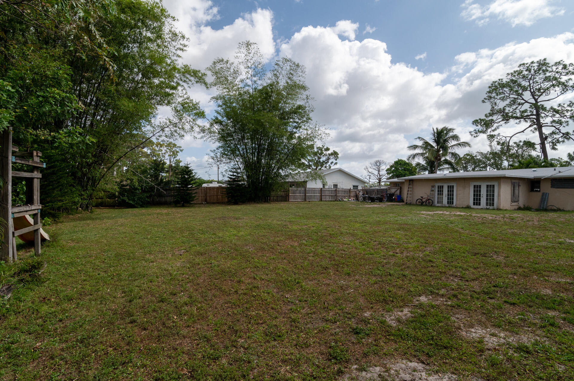 122 Ohio Road Lake Worth, FL 33467 - Photo 18 of 18 18 Rear 03