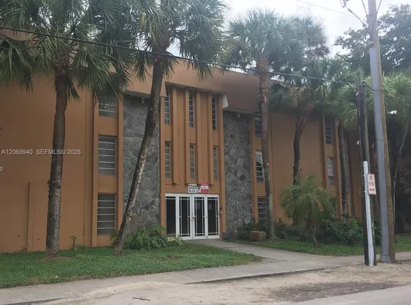$1,750 | 1230 West 54th Street, Unit 226A, Hialeah, FL 33012