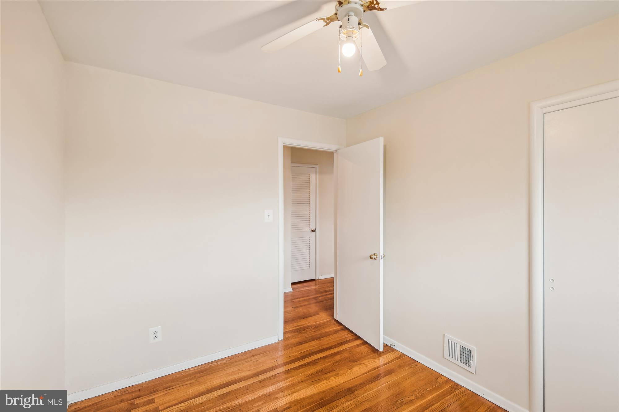 2405 Harmon Road Silver Spring, MD 20902 - Photo 36 of 53 3rd Upper Level Bedroom