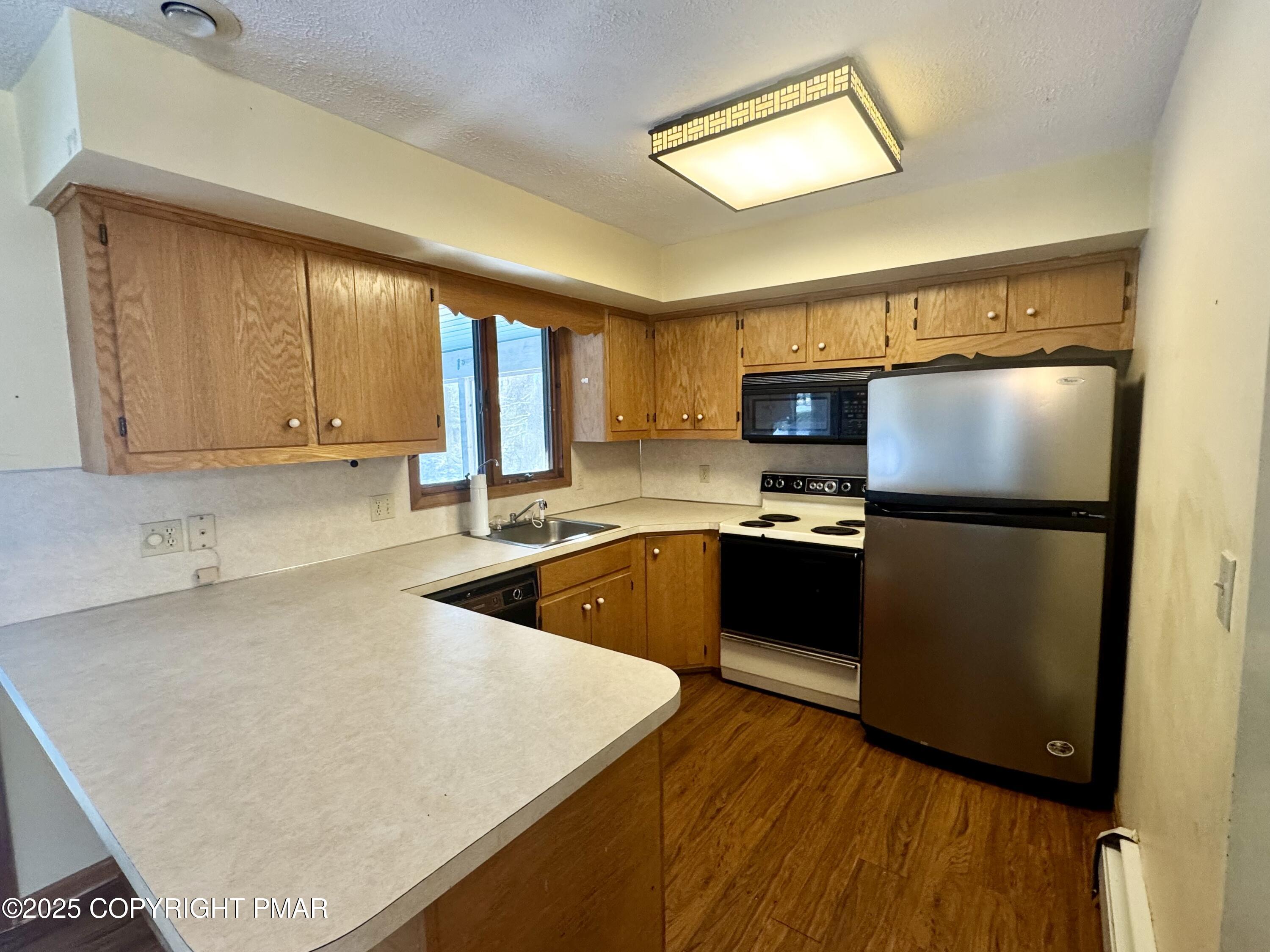 59 Chestnut Road Lake Harmony, PA 18624 - Photo 11 of 33 Kitchen