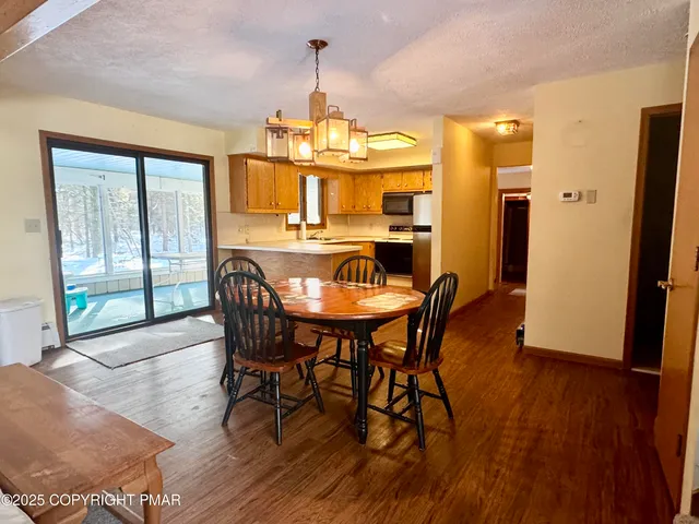 $399,000 | 59 Chestnut Road, Lake Harmony, PA 18624