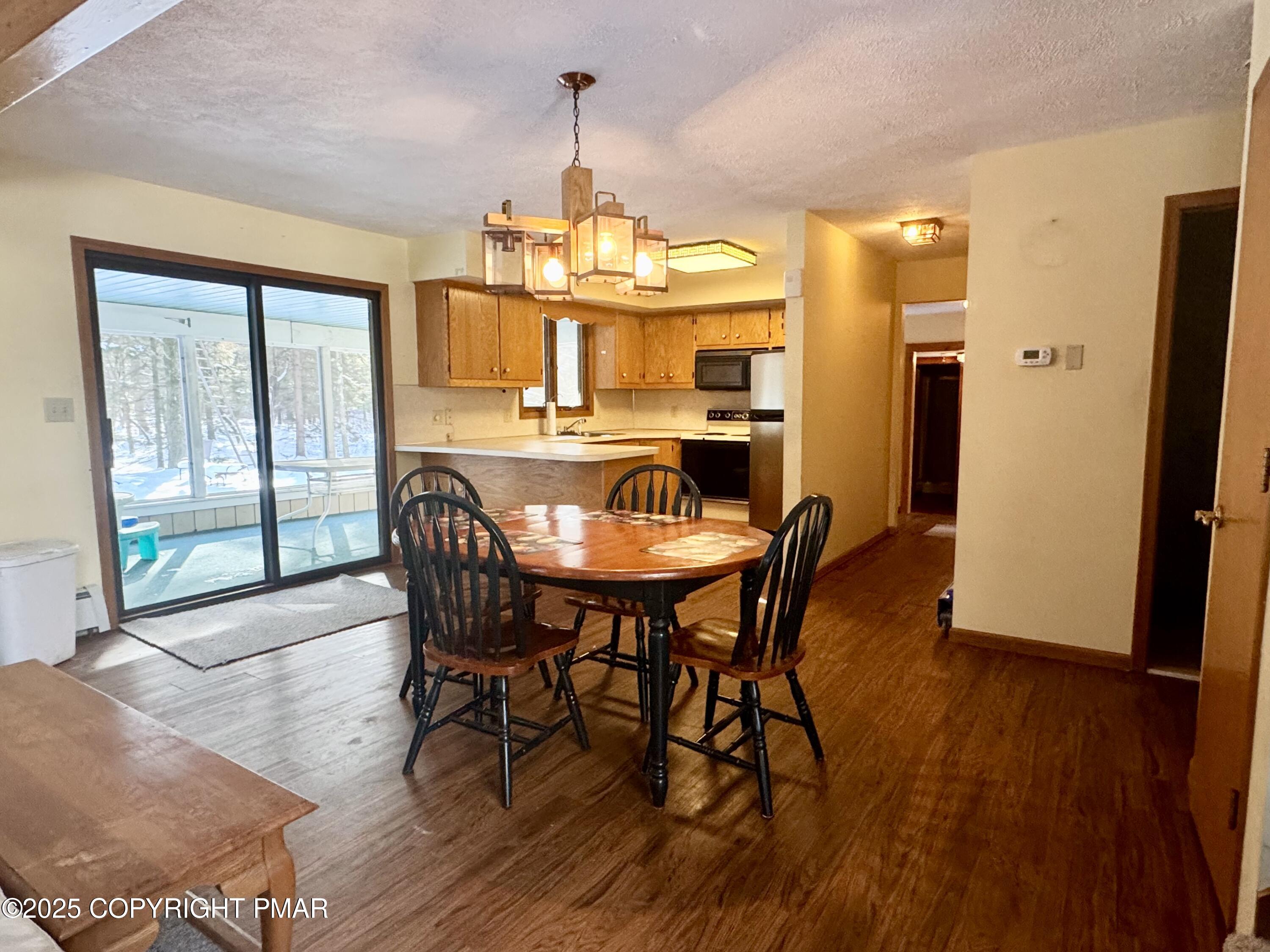 59 Chestnut Road Lake Harmony, PA 18624 - Photo 13 of 33 dining area