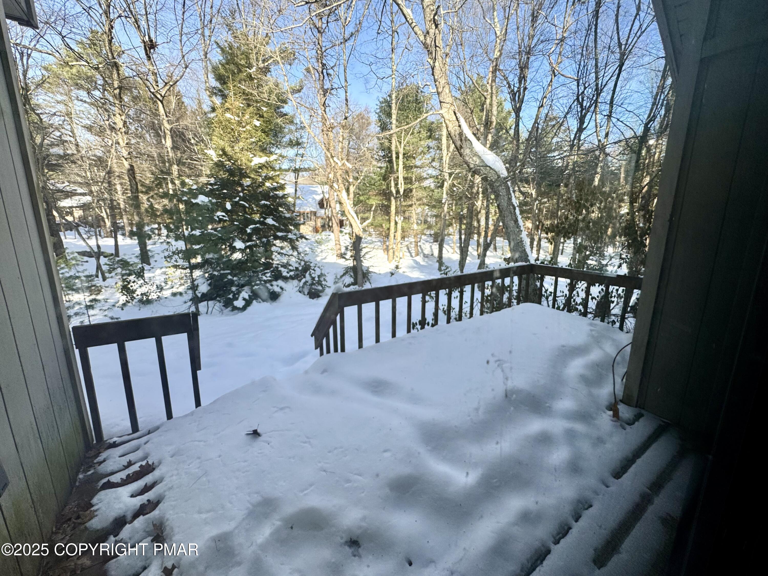 59 Chestnut Road Lake Harmony, PA 18624 - Photo 19 of 33 rear deck