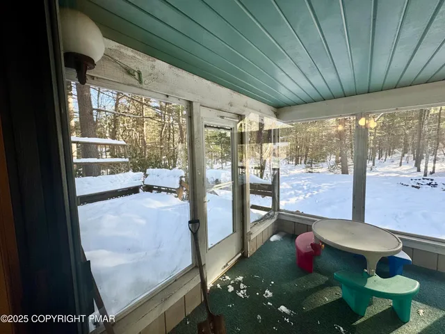 $399,000 | 59 Chestnut Road, Lake Harmony, PA 18624