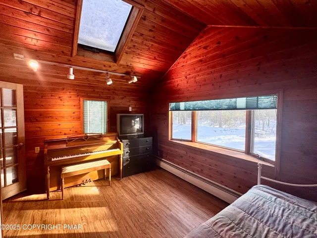 $399,000 | 59 Chestnut Road, Lake Harmony, PA 18624