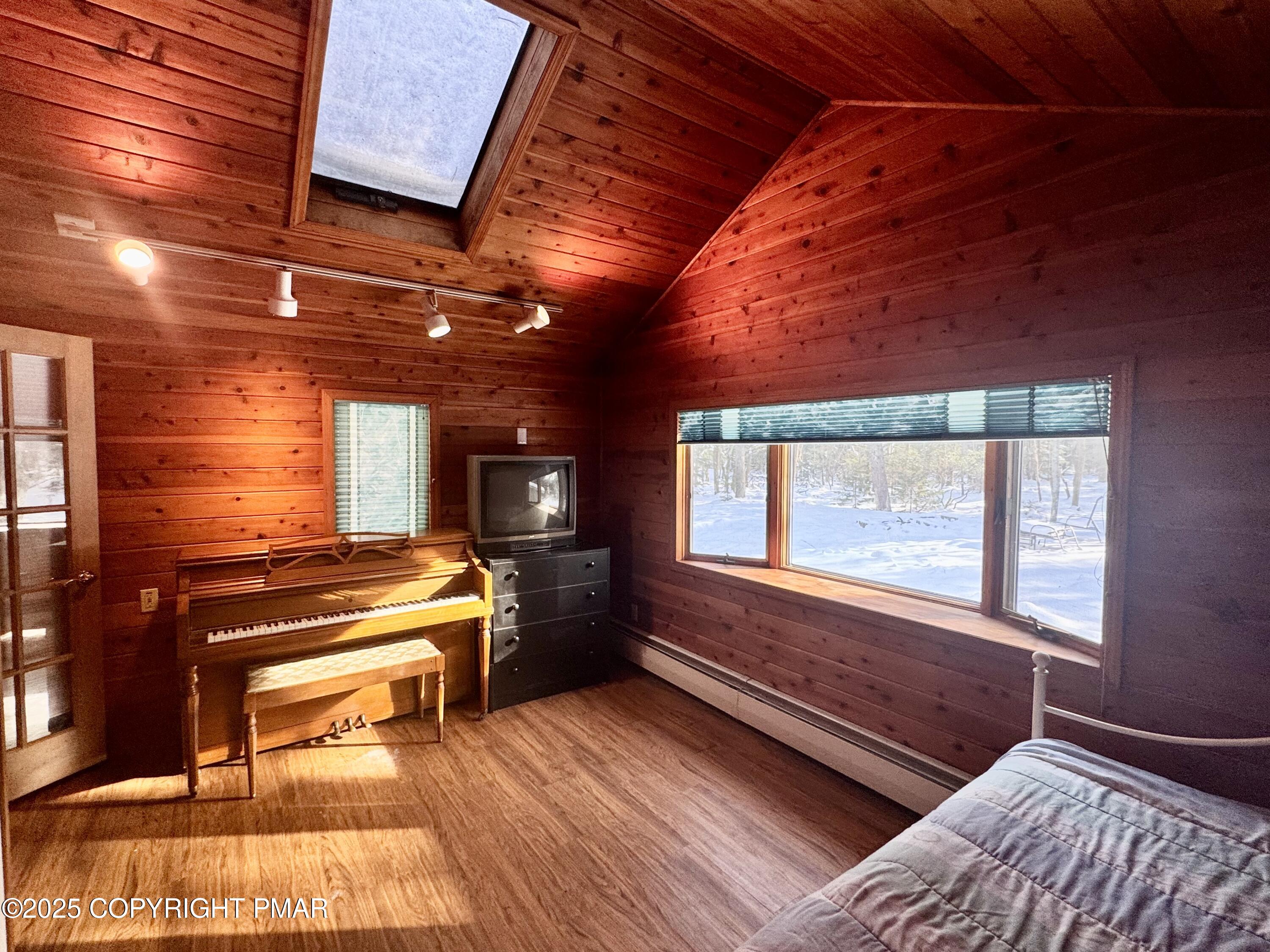 59 Chestnut Road Lake Harmony, PA 18624 - Photo 10 of 33 bedroom 1