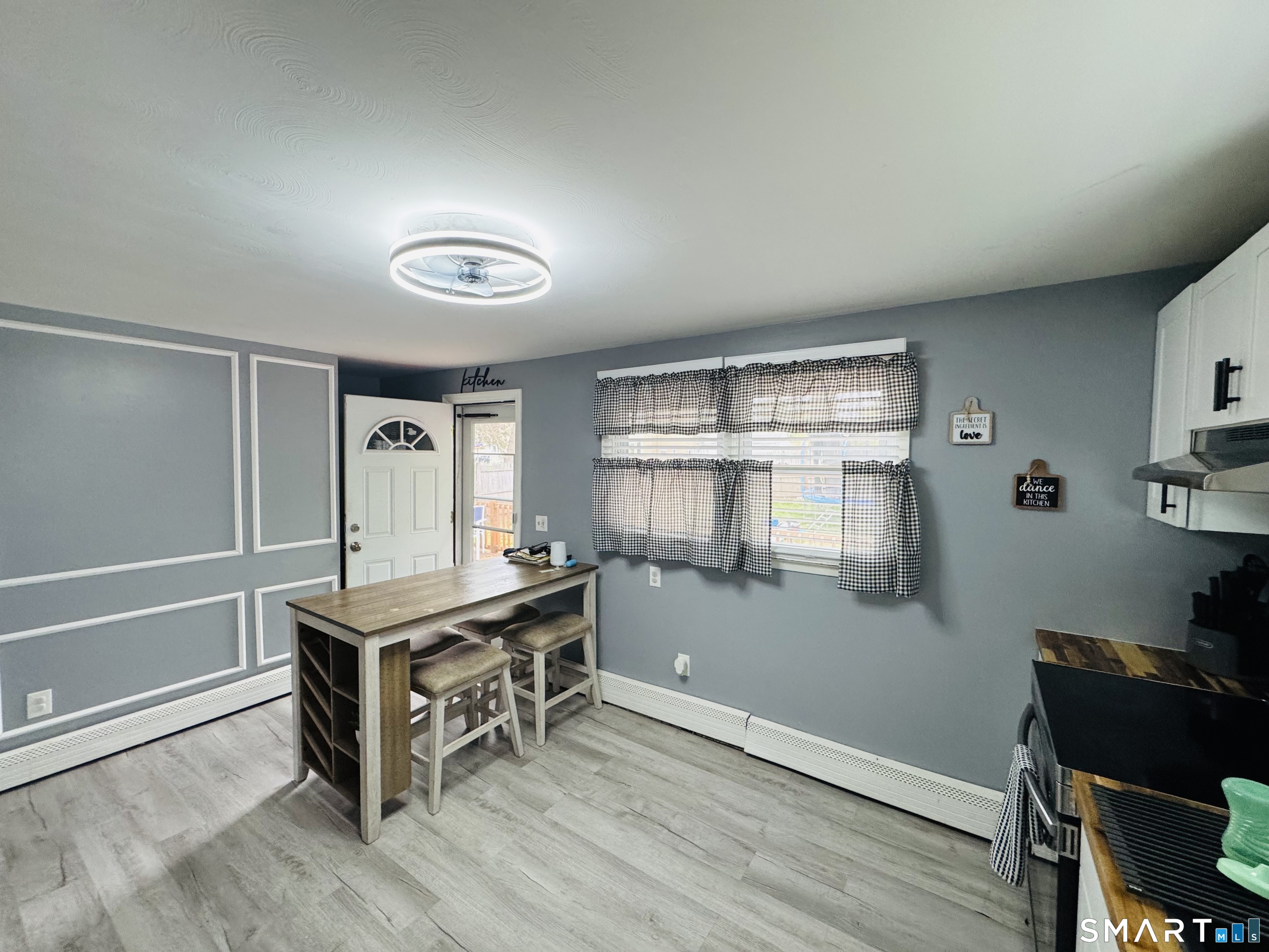 150 View Street Meriden, CT 06450 - Photo 7 of 18