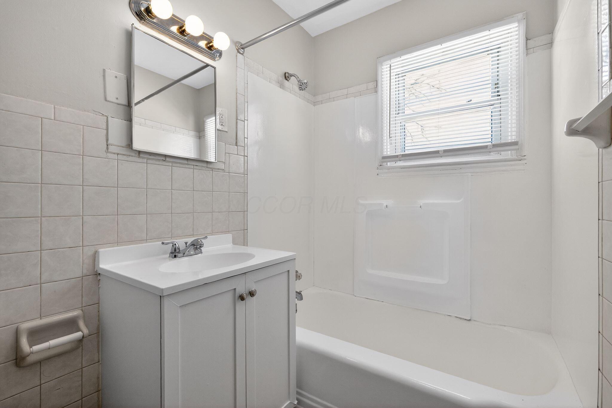 1001 Beechwood Road Columbus, OH 43227 - Photo 24 of 34 26_1001_Beechwood_Rd_Columbus_OH_43227-B