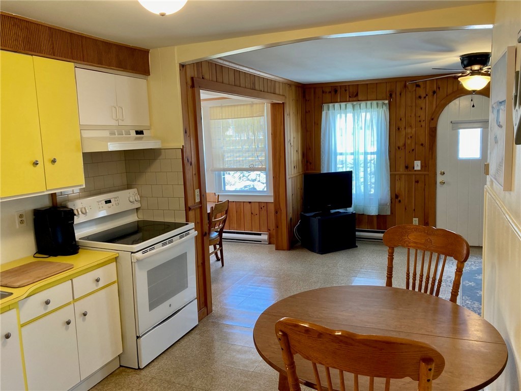 886 Point Judith Road Narragansett, RI 02882 - Photo 16 of 39