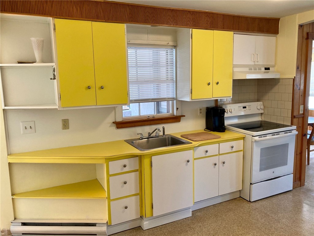 886 Point Judith Road Narragansett, RI 02882 - Photo 17 of 39