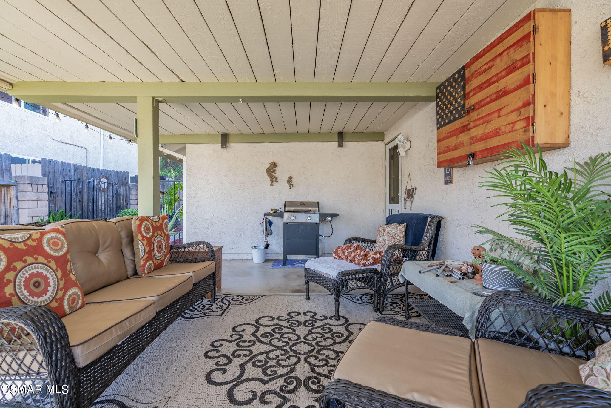 2044 Covington Avenue Simi Valley, CA 93065 - Photo 31 of 42 a living room with furniture and a potted plant