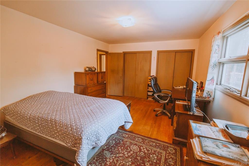 1112 Wimbledon Road Charlotte, NC 28209 - Photo 13 of 23 Gallery Image 13