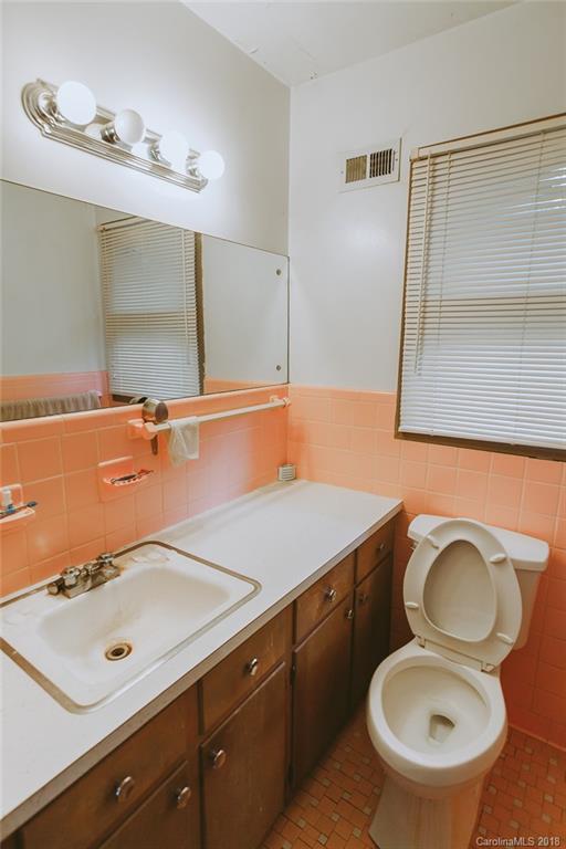 1112 Wimbledon Road Charlotte, NC 28209 - Photo 14 of 23 Gallery Image 14