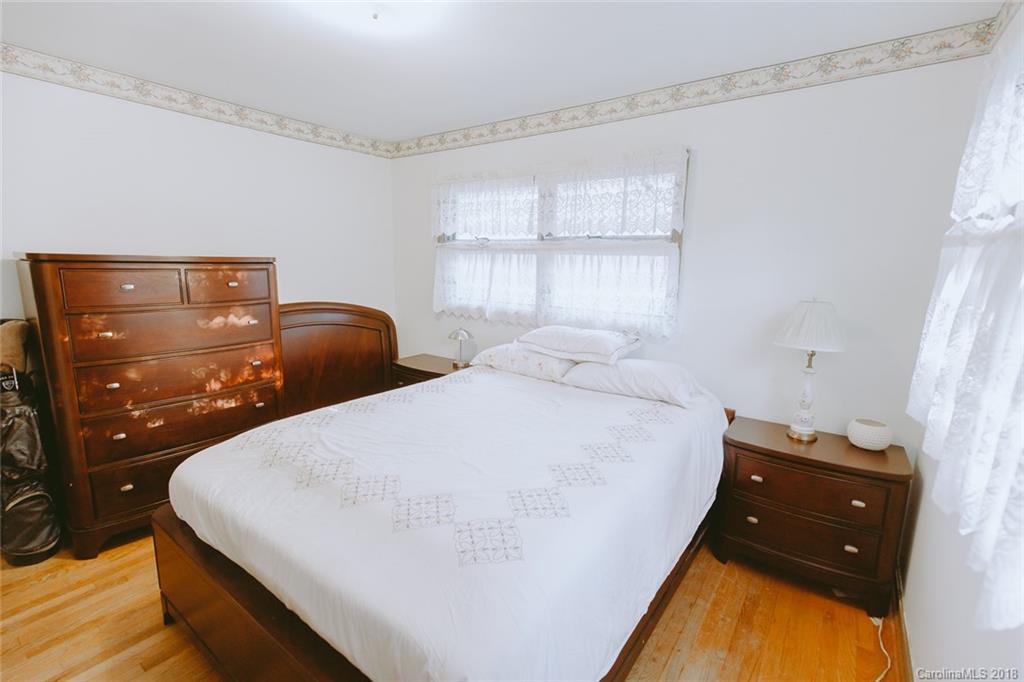 1112 Wimbledon Road Charlotte, NC 28209 - Photo 18 of 23 Gallery Image 18