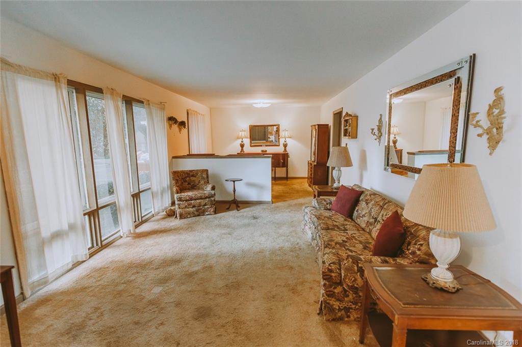 1112 Wimbledon Road Charlotte, NC 28209 - Photo 3 of 23 Gallery Image 3