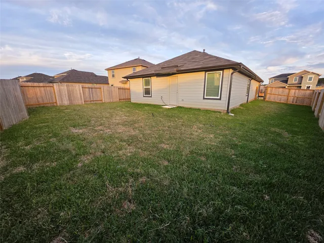 $2,100 | 40821 Hawthorne Glades Street, Magnolia, TX 77354