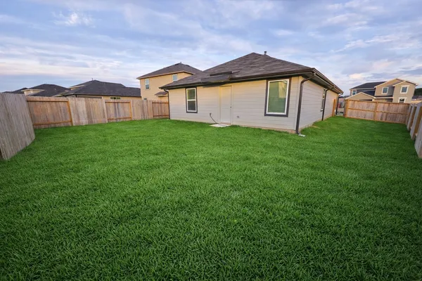 $2,100 | 40821 Hawthorne Glades Street, Magnolia, TX 77354